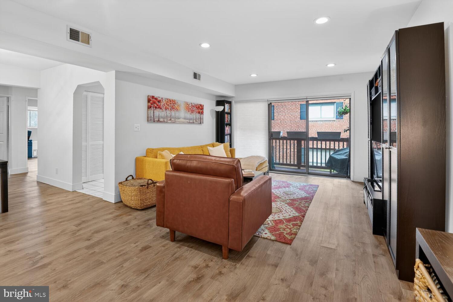 236 W TAYLOR RUN PARKWAY 4