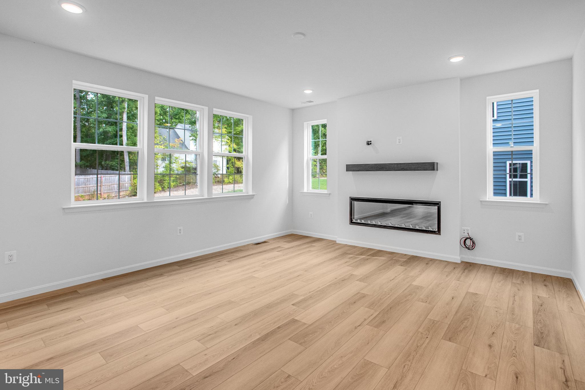 WILDERNESS SHORES - Residential