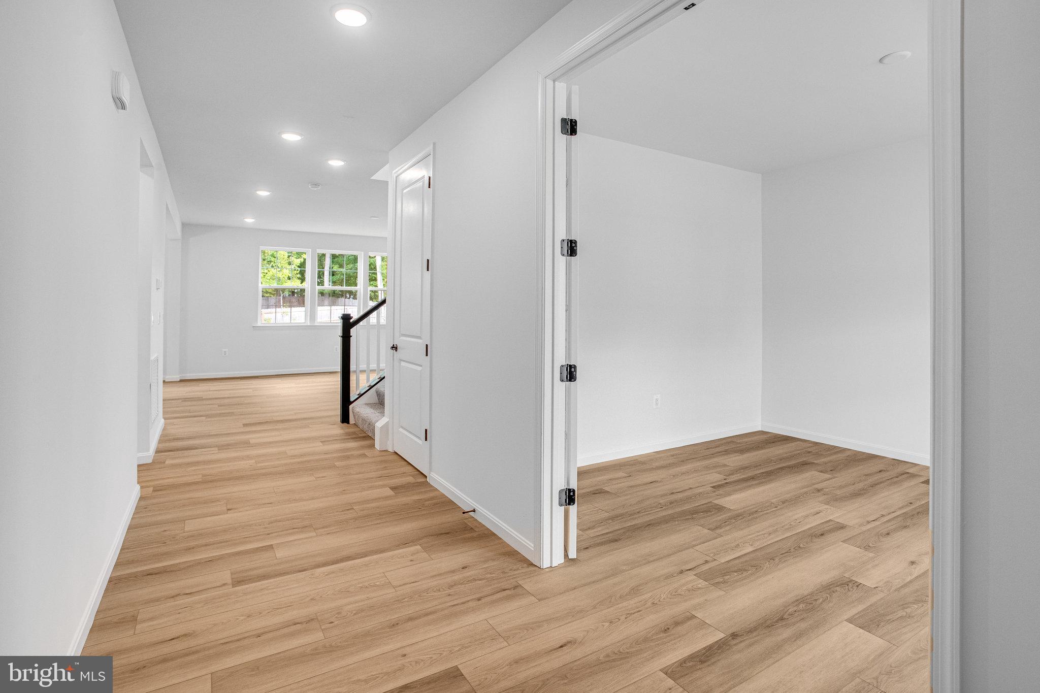 WILDERNESS SHORES - Residential