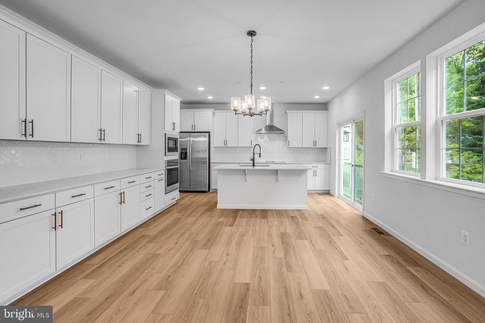 WILDERNESS SHORES - Residential