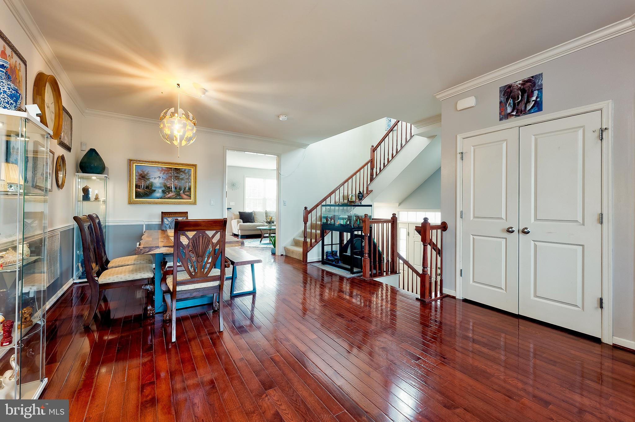 STRATSHIRE CROSSING - Residential