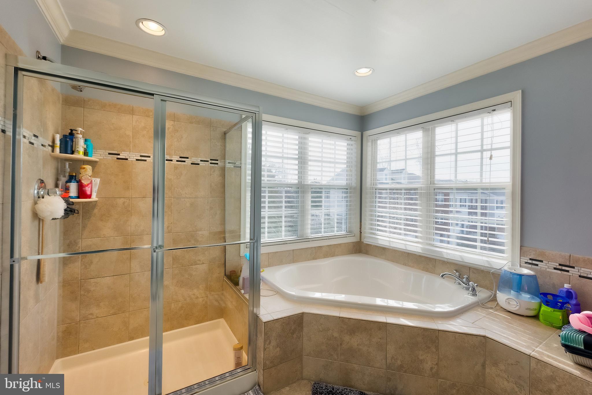 STRATSHIRE CROSSING - Residential