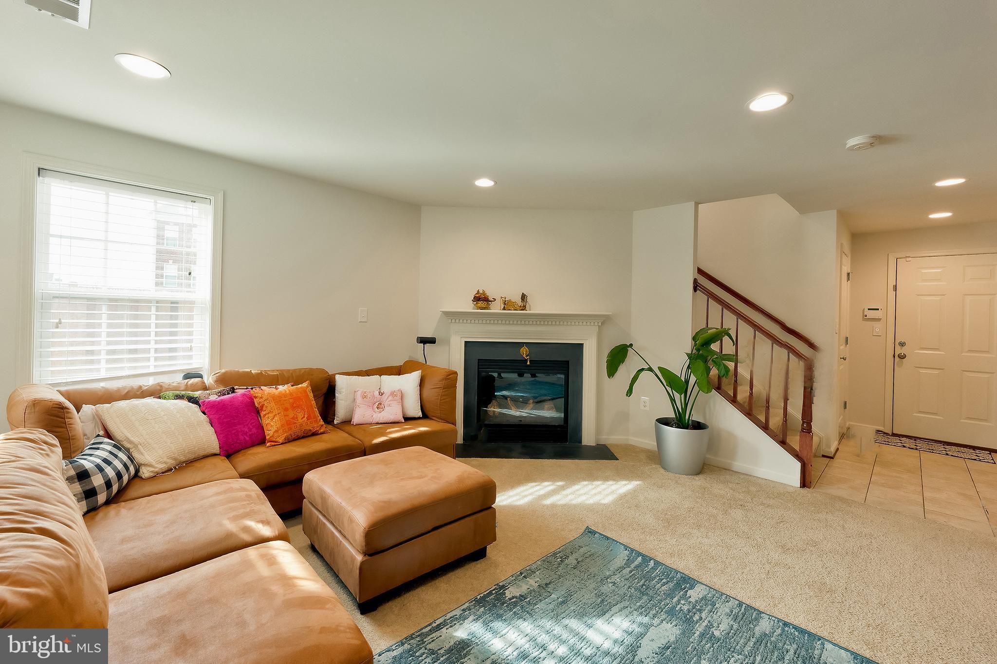 STRATSHIRE CROSSING - Residential