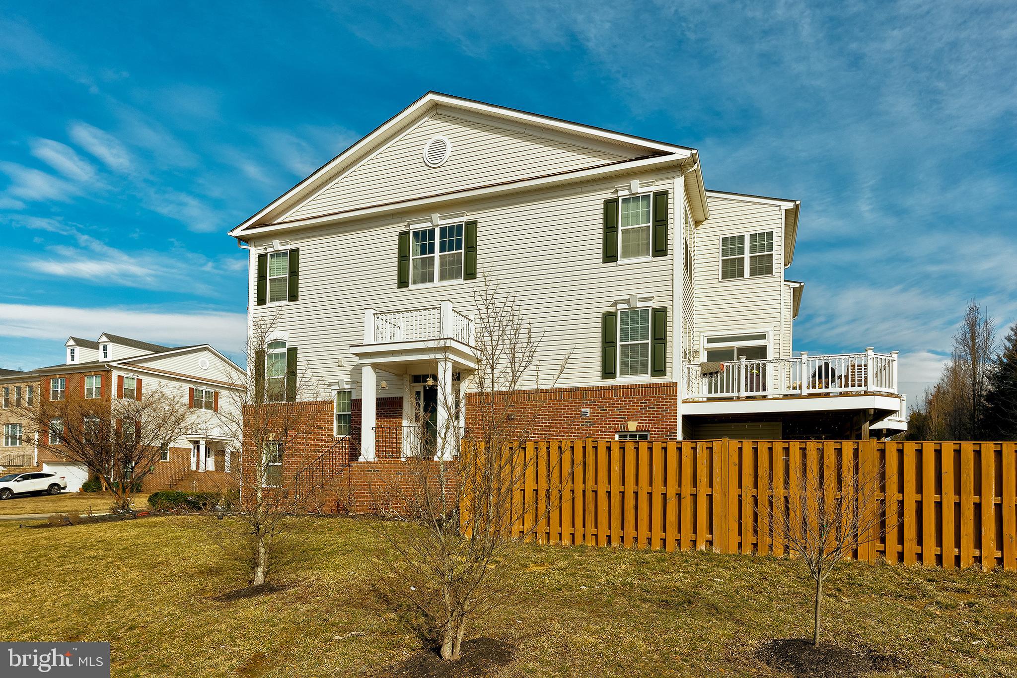 STRATSHIRE CROSSING - Residential