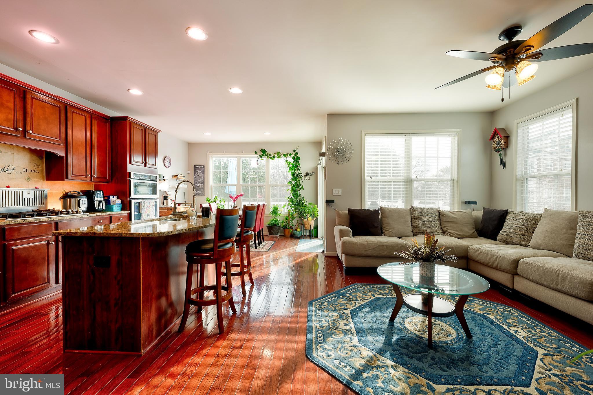 STRATSHIRE CROSSING - Residential