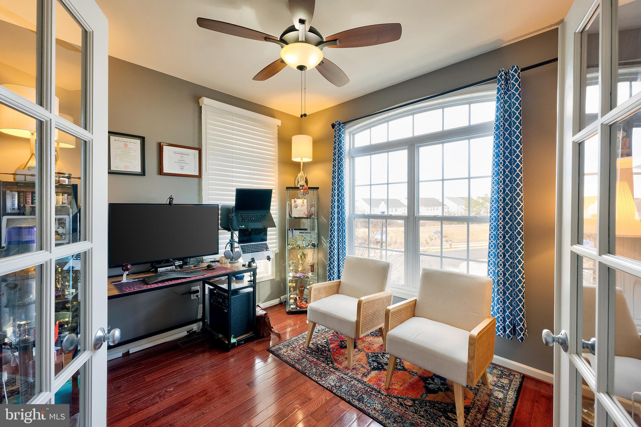 STRATSHIRE CROSSING - Residential