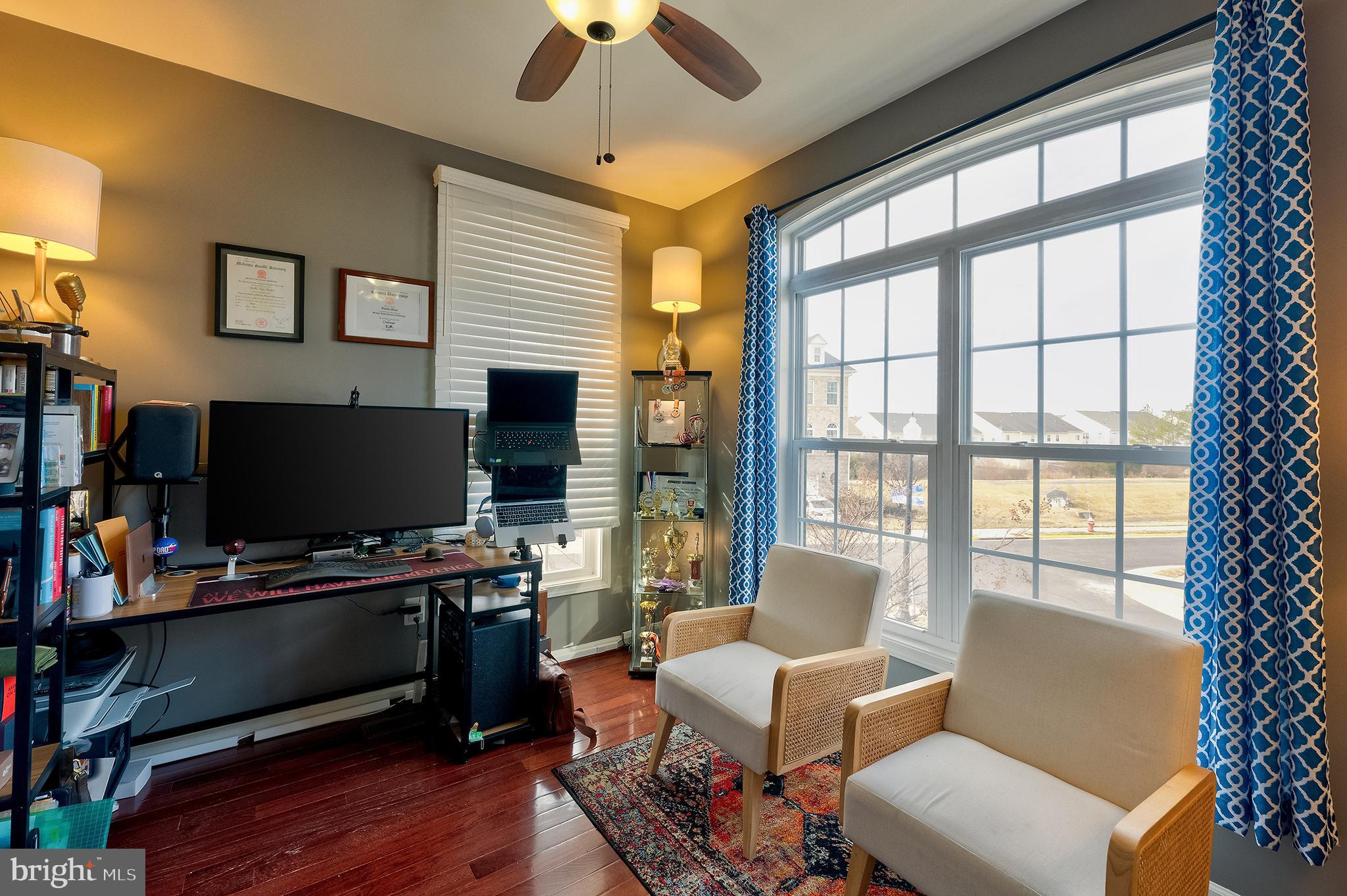 STRATSHIRE CROSSING - Residential