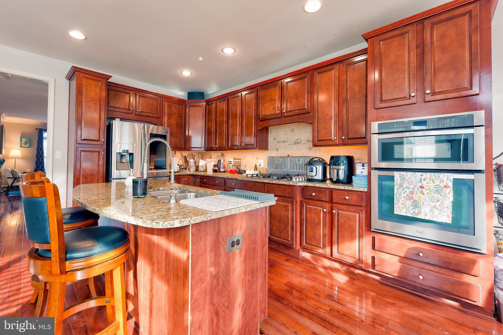 STRATSHIRE CROSSING - Residential