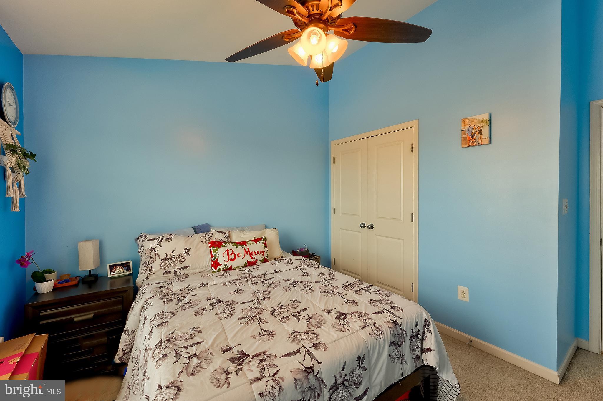 STRATSHIRE CROSSING - Residential