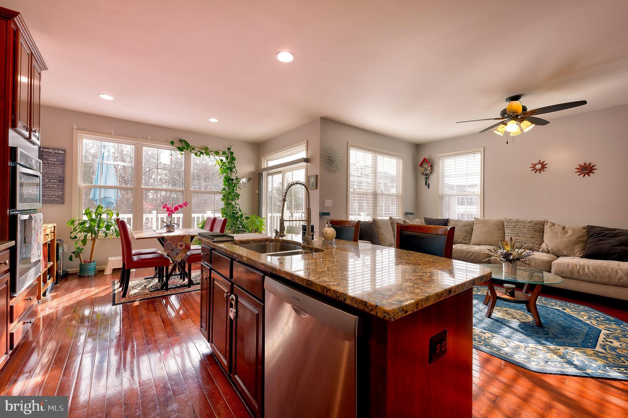 STRATSHIRE CROSSING - Residential