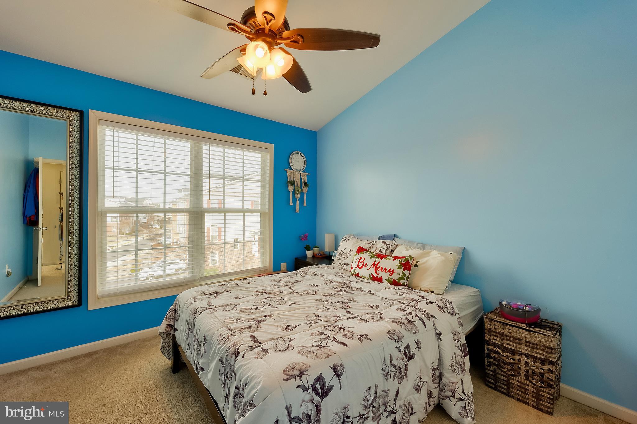 STRATSHIRE CROSSING - Residential