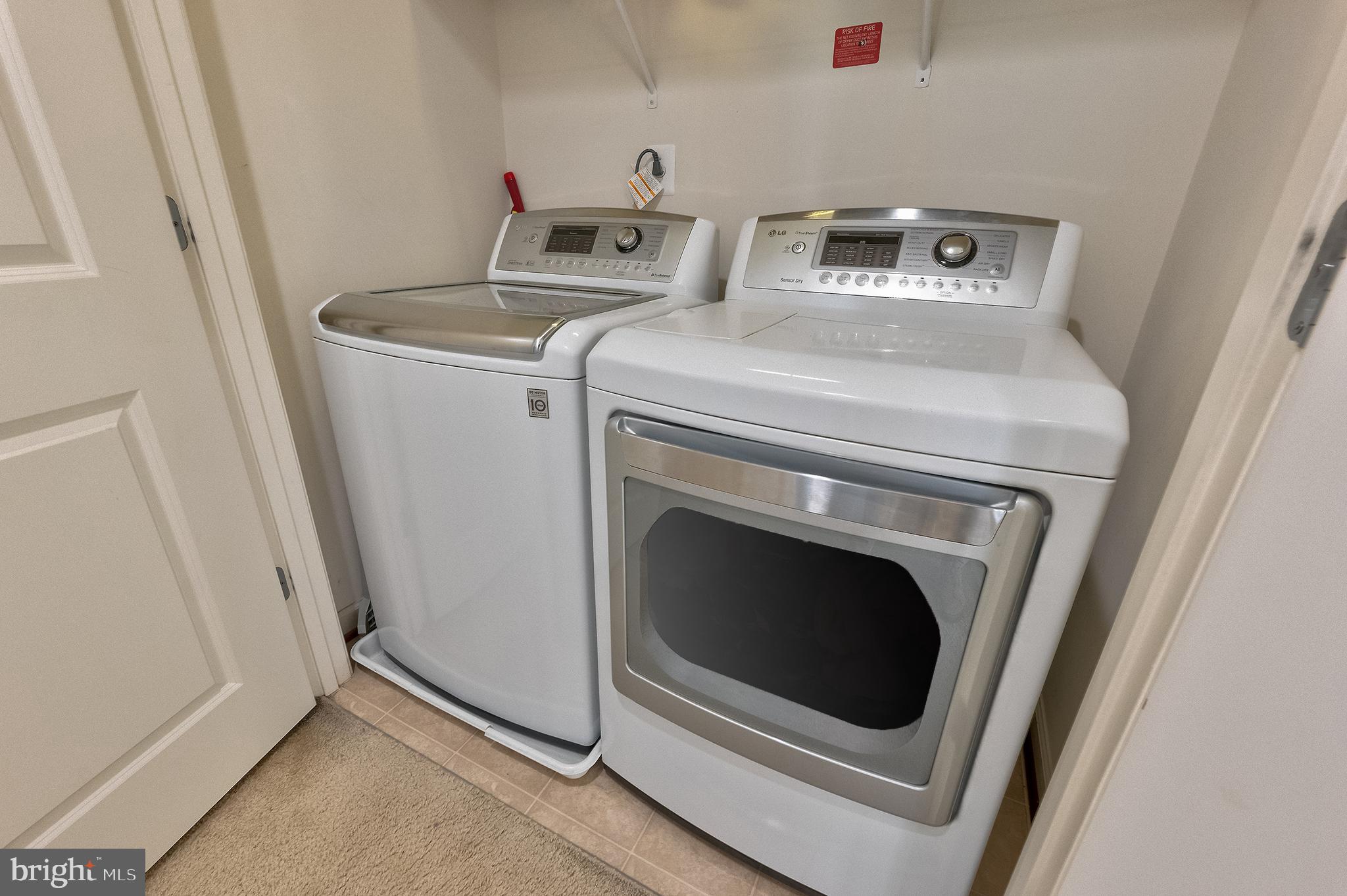 STRATSHIRE CROSSING - Residential