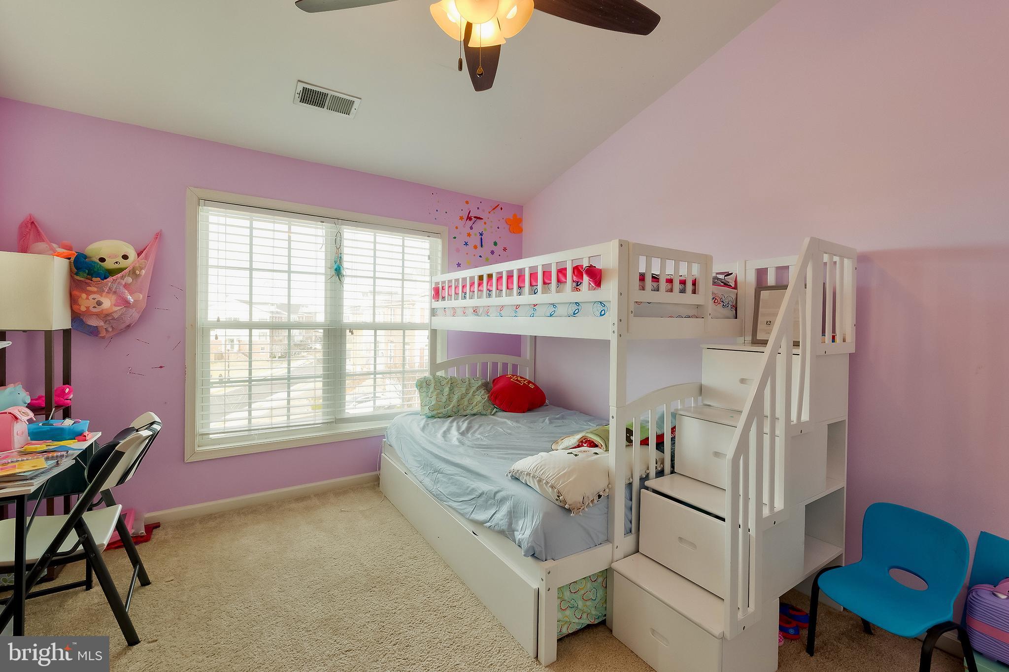 STRATSHIRE CROSSING - Residential