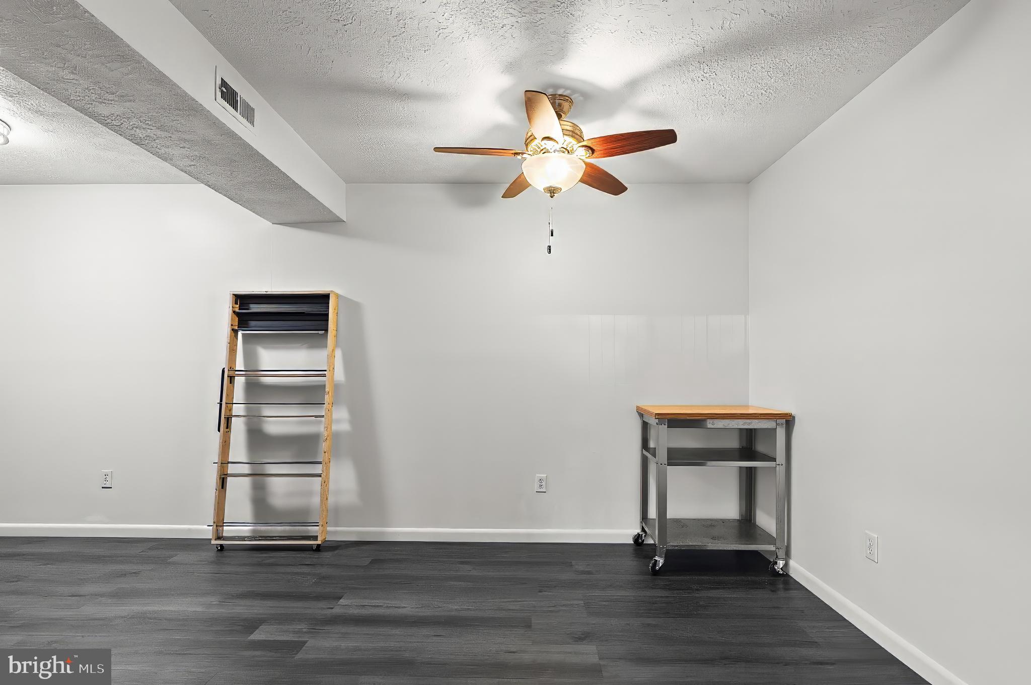 MAGNOLIA WOODS CONDOMINIUMS - Residential