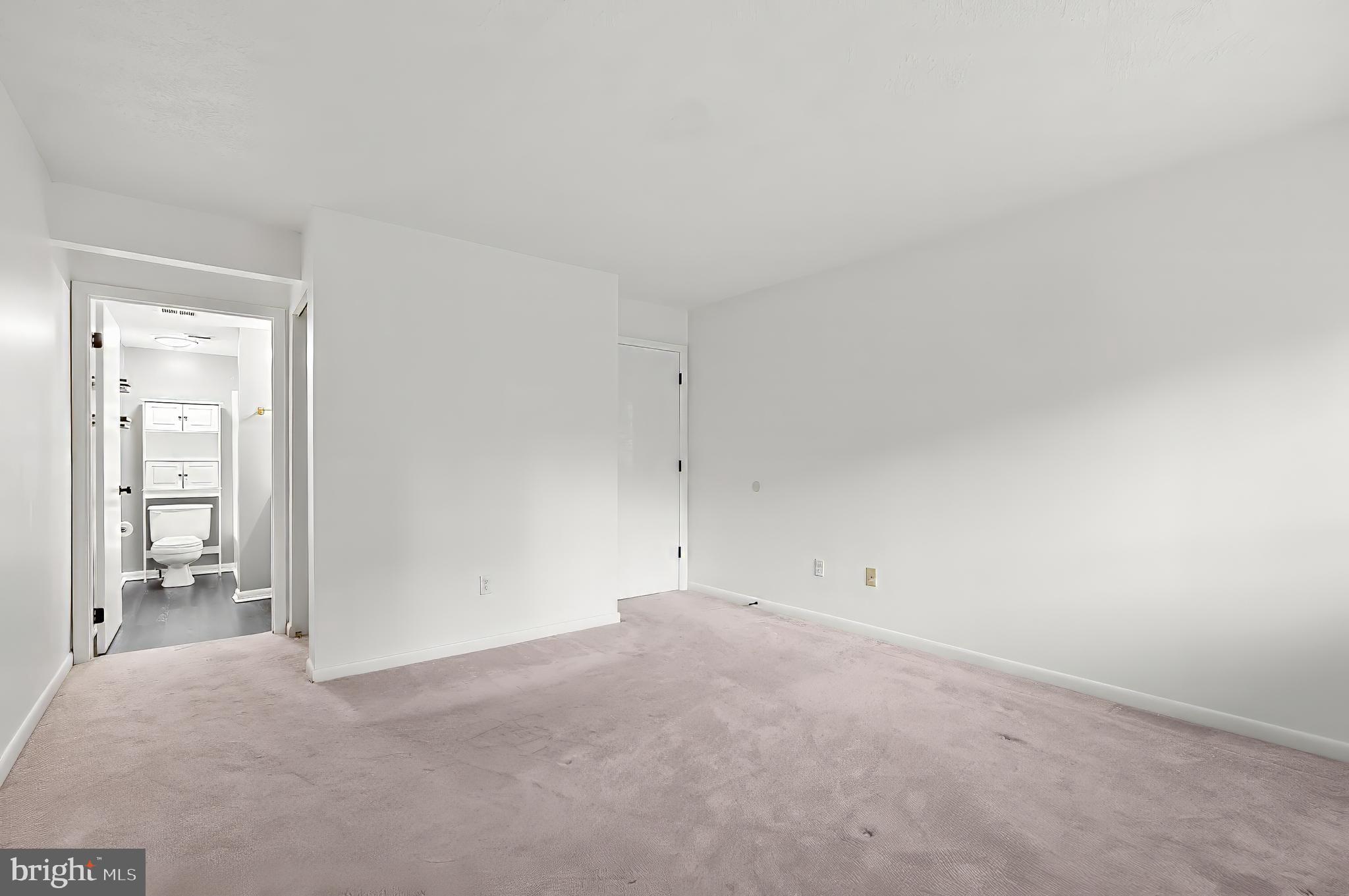 MAGNOLIA WOODS CONDOMINIUMS - Residential