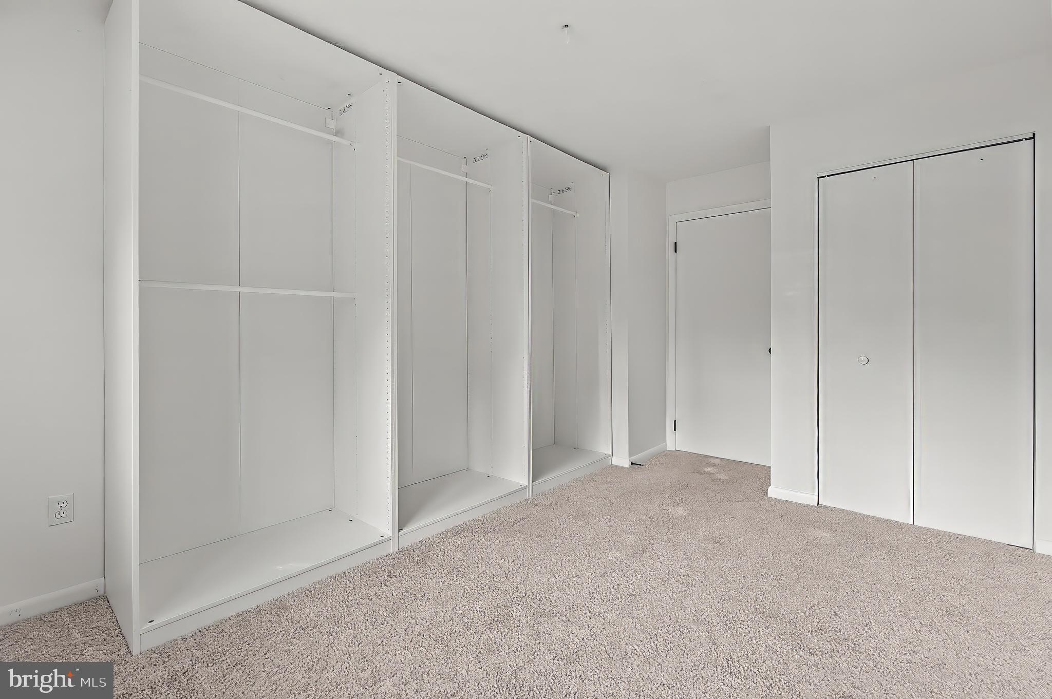 MAGNOLIA WOODS CONDOMINIUMS - Residential