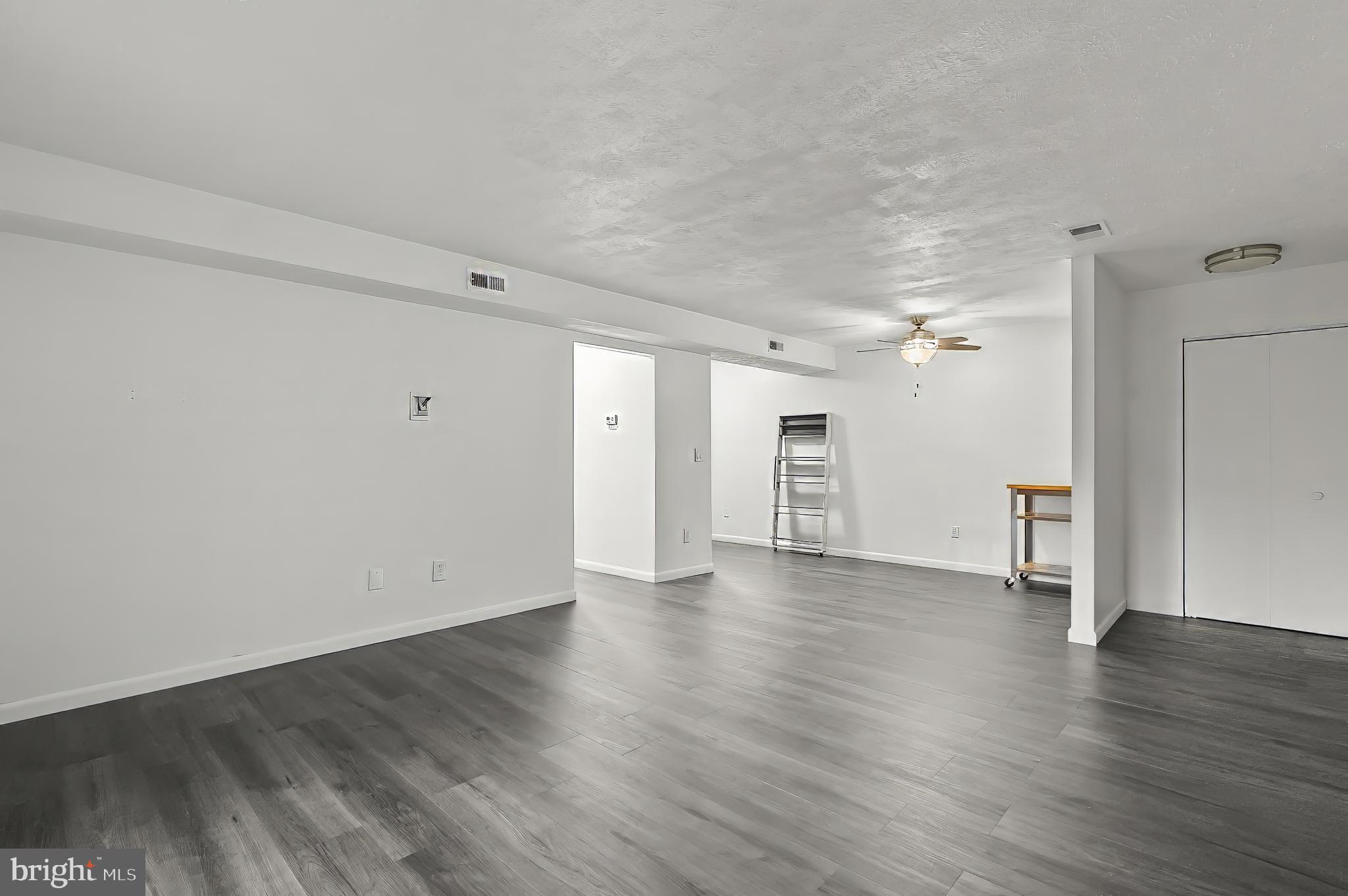 MAGNOLIA WOODS CONDOMINIUMS - Residential