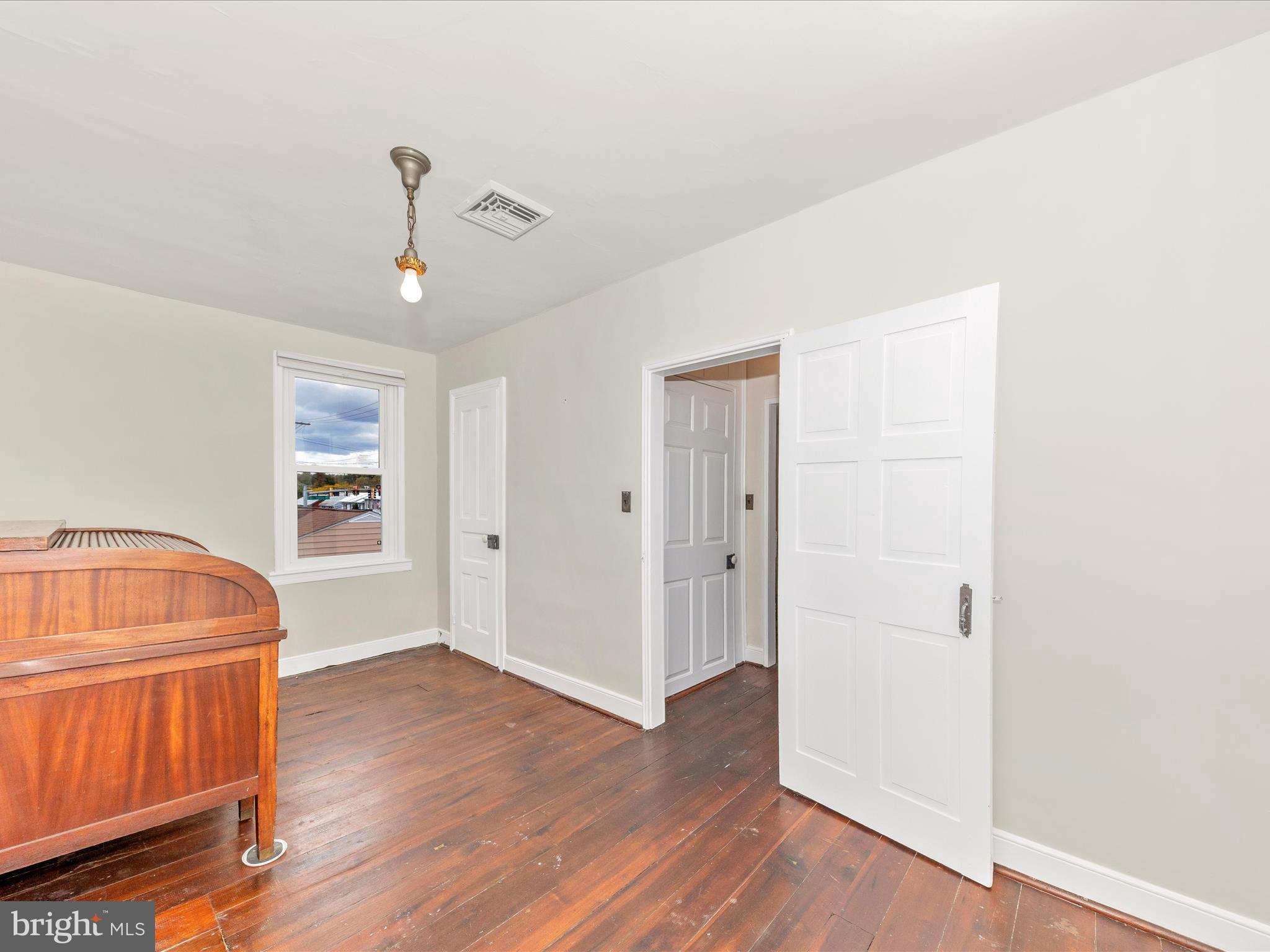 LIBERTYTOWN - Residential