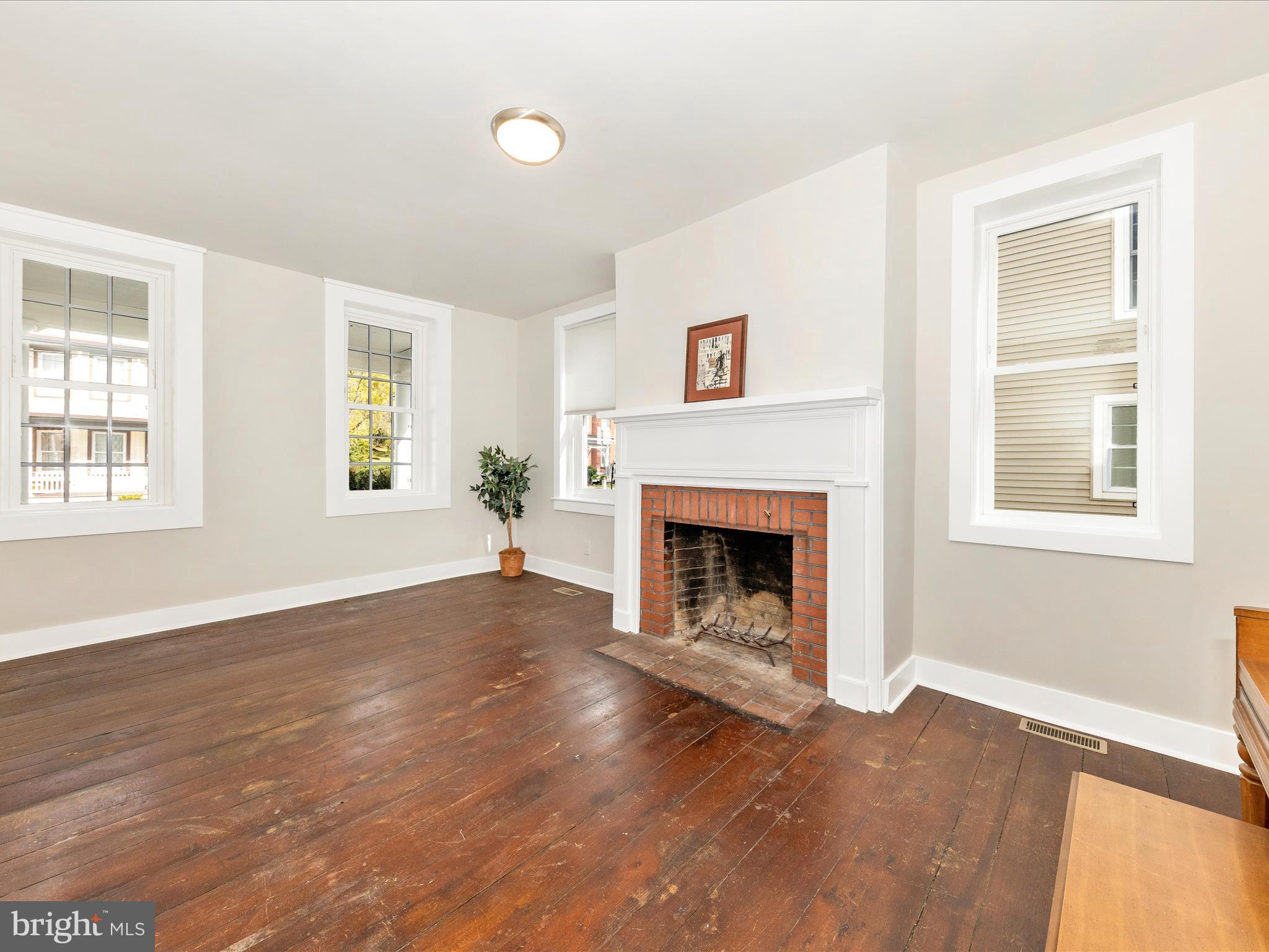 LIBERTYTOWN - Residential