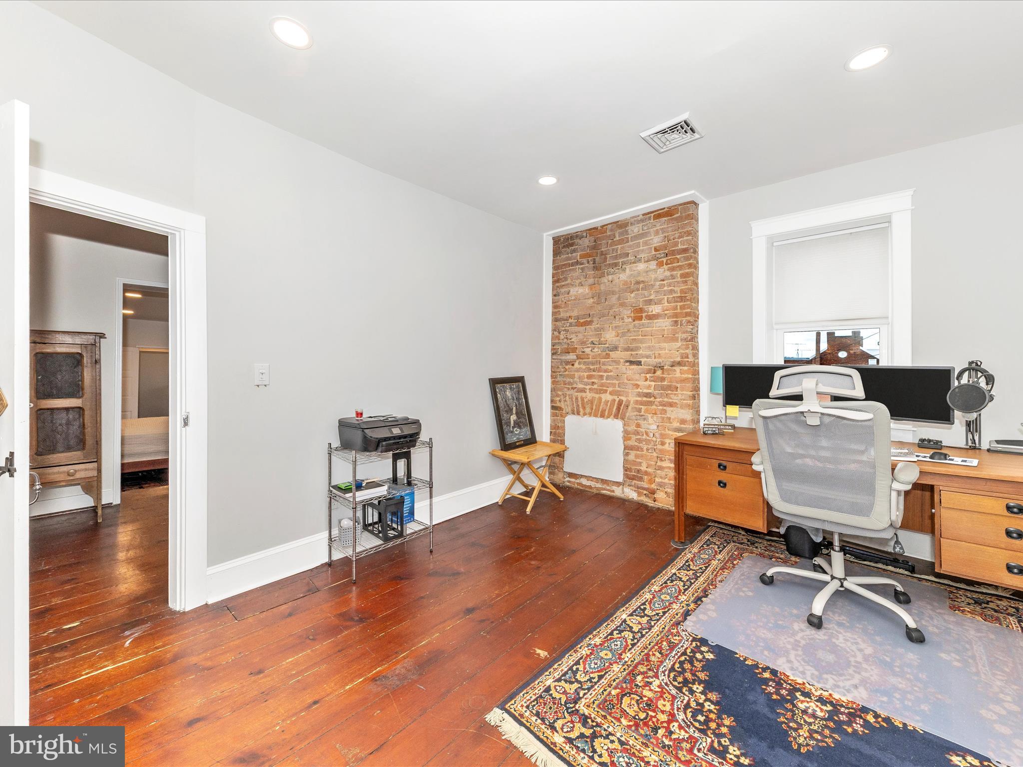 LIBERTYTOWN - Residential