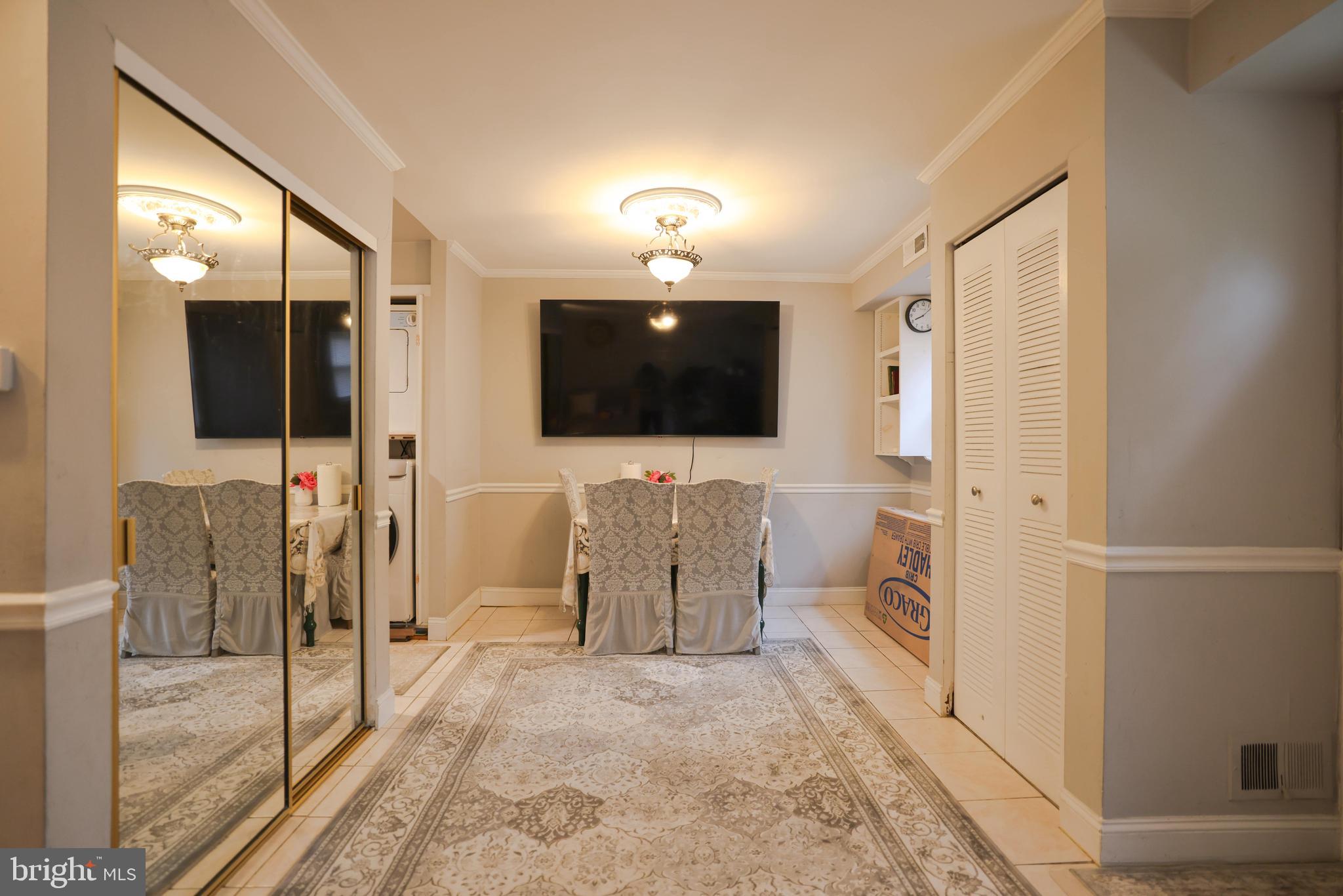 SOMERTON - Residential