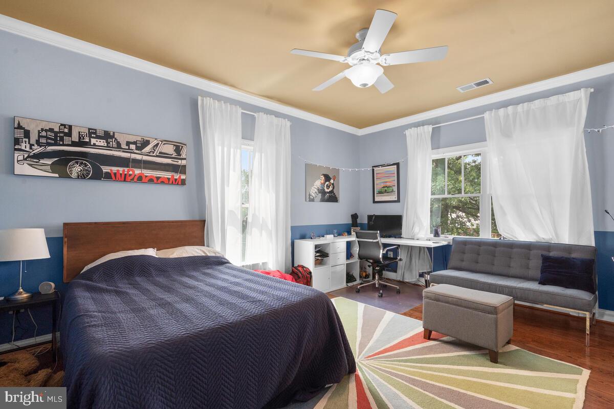 WEST VIENNA WOODS - Residential Lease