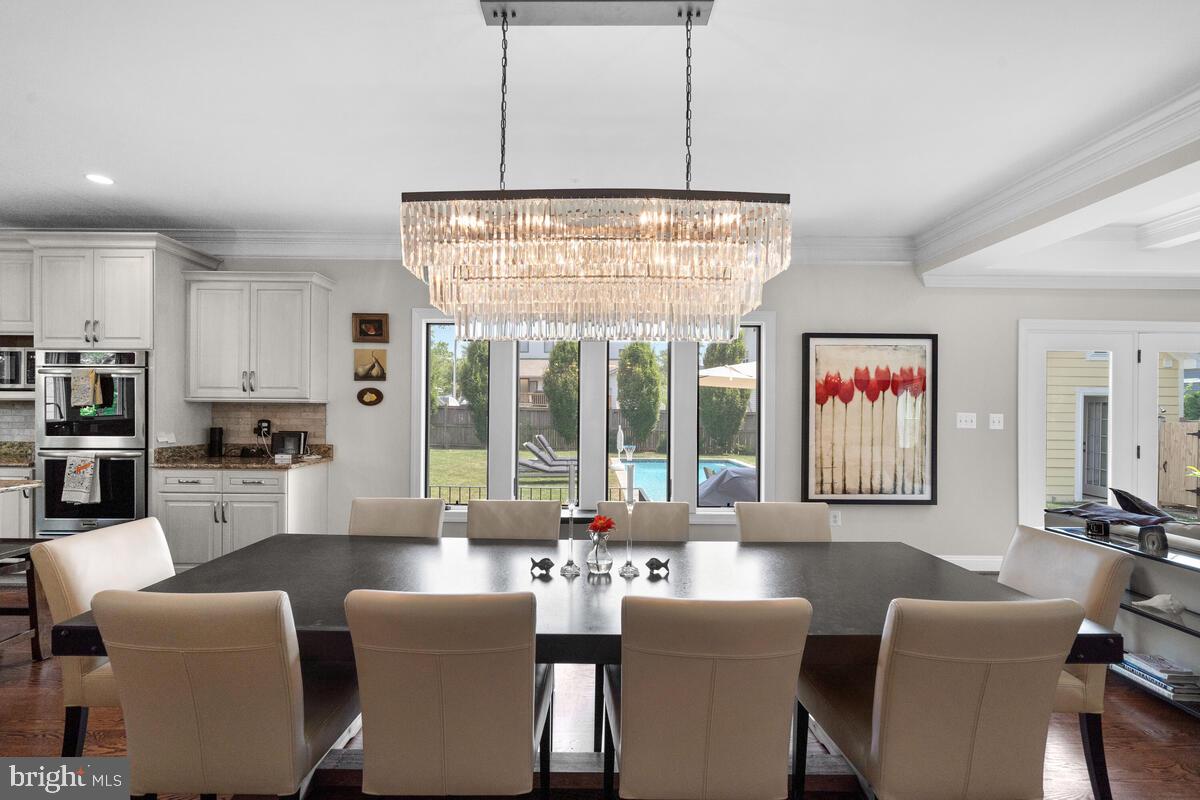 WEST VIENNA WOODS - Residential Lease