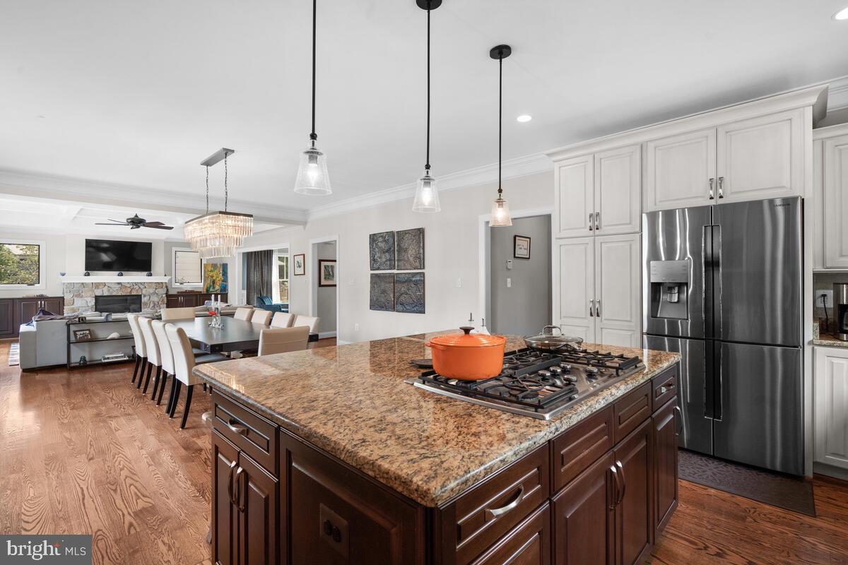 WEST VIENNA WOODS - Residential Lease