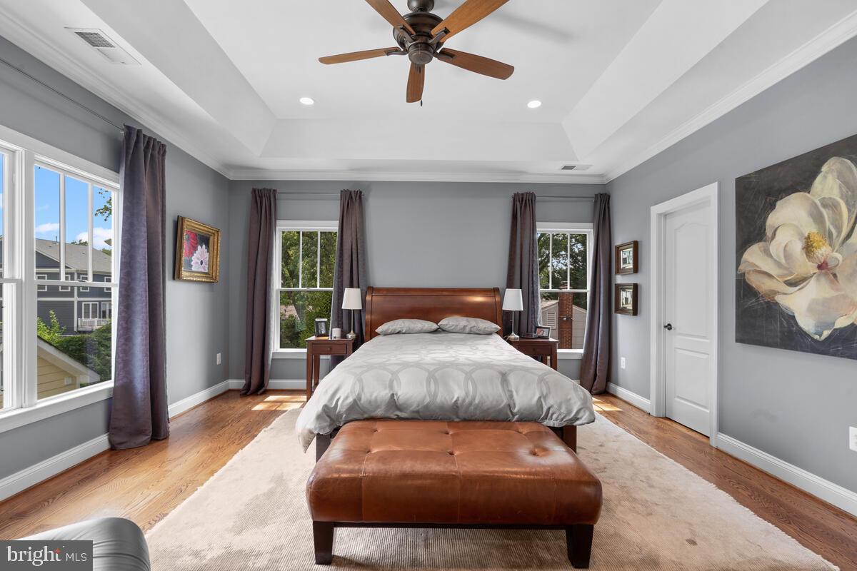 WEST VIENNA WOODS - Residential Lease