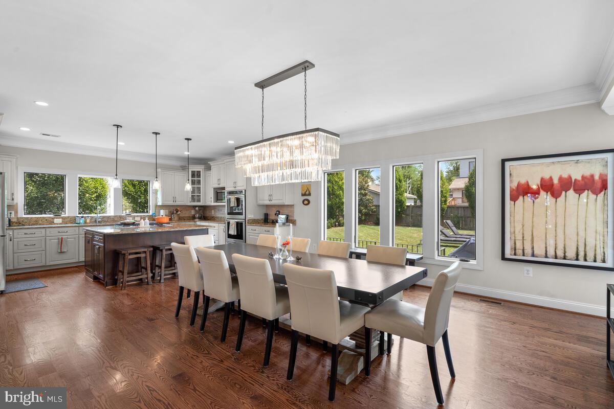 WEST VIENNA WOODS - Residential Lease