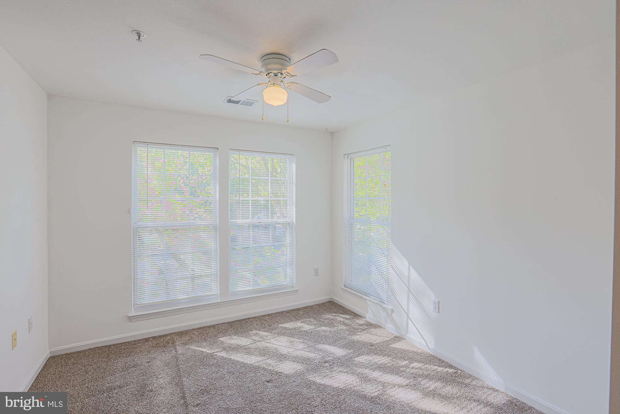 SILVERBROOK WOOD - Residential