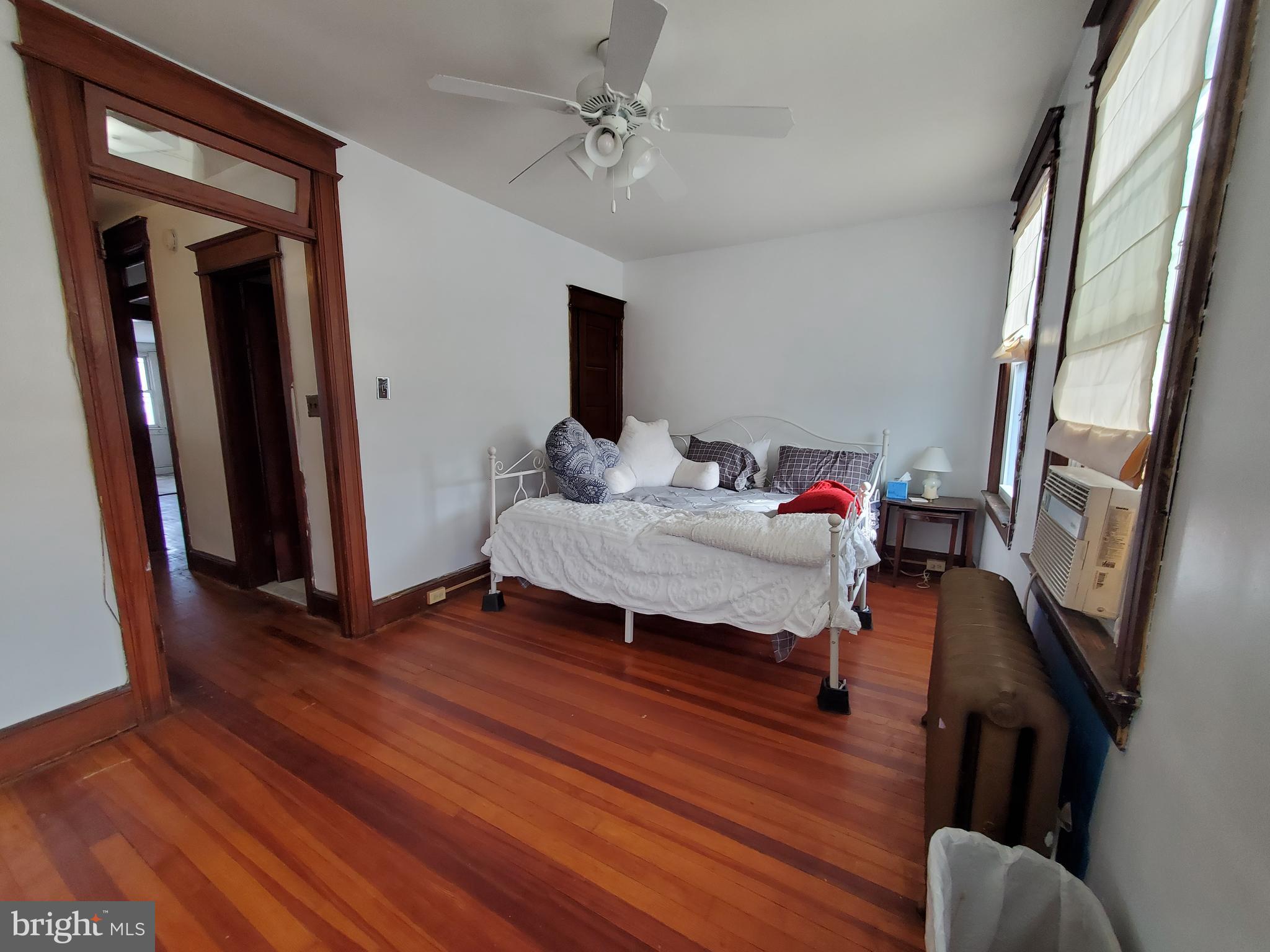 CAPITOL HILL - Residential