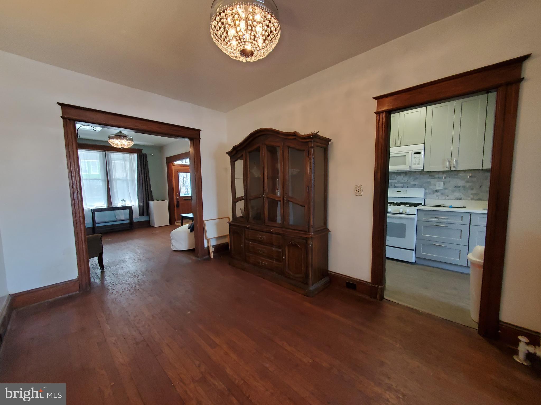 CAPITOL HILL - Residential
