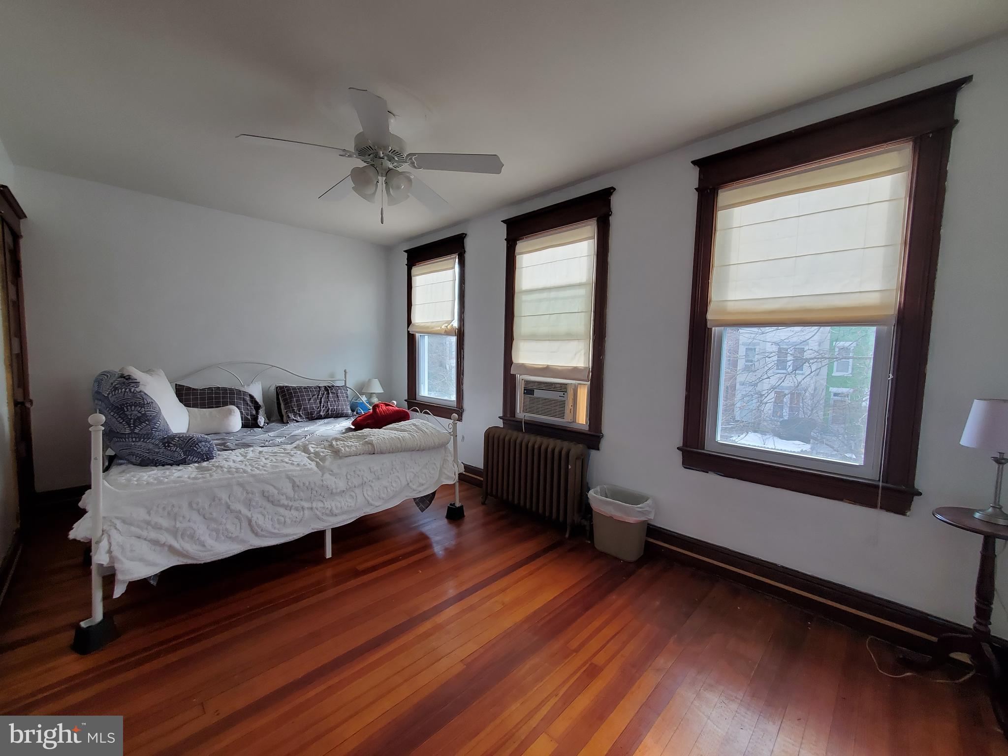 CAPITOL HILL - Residential