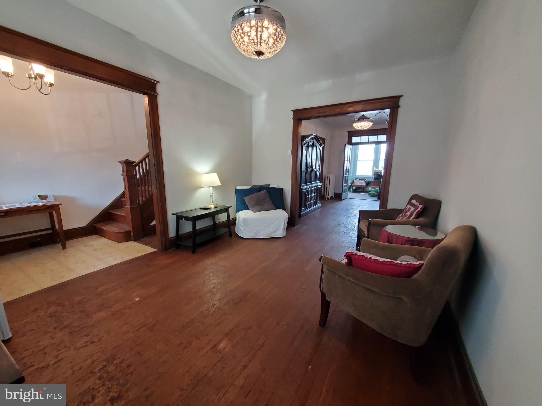 CAPITOL HILL - Residential