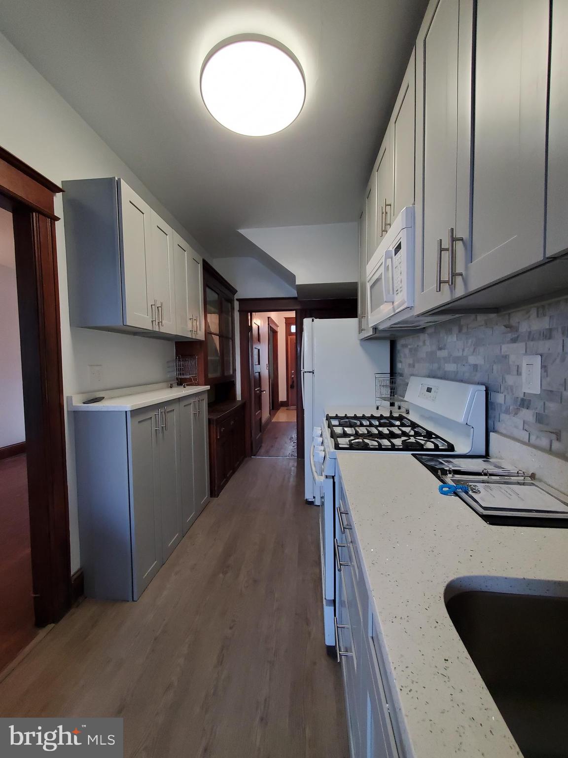 CAPITOL HILL - Residential