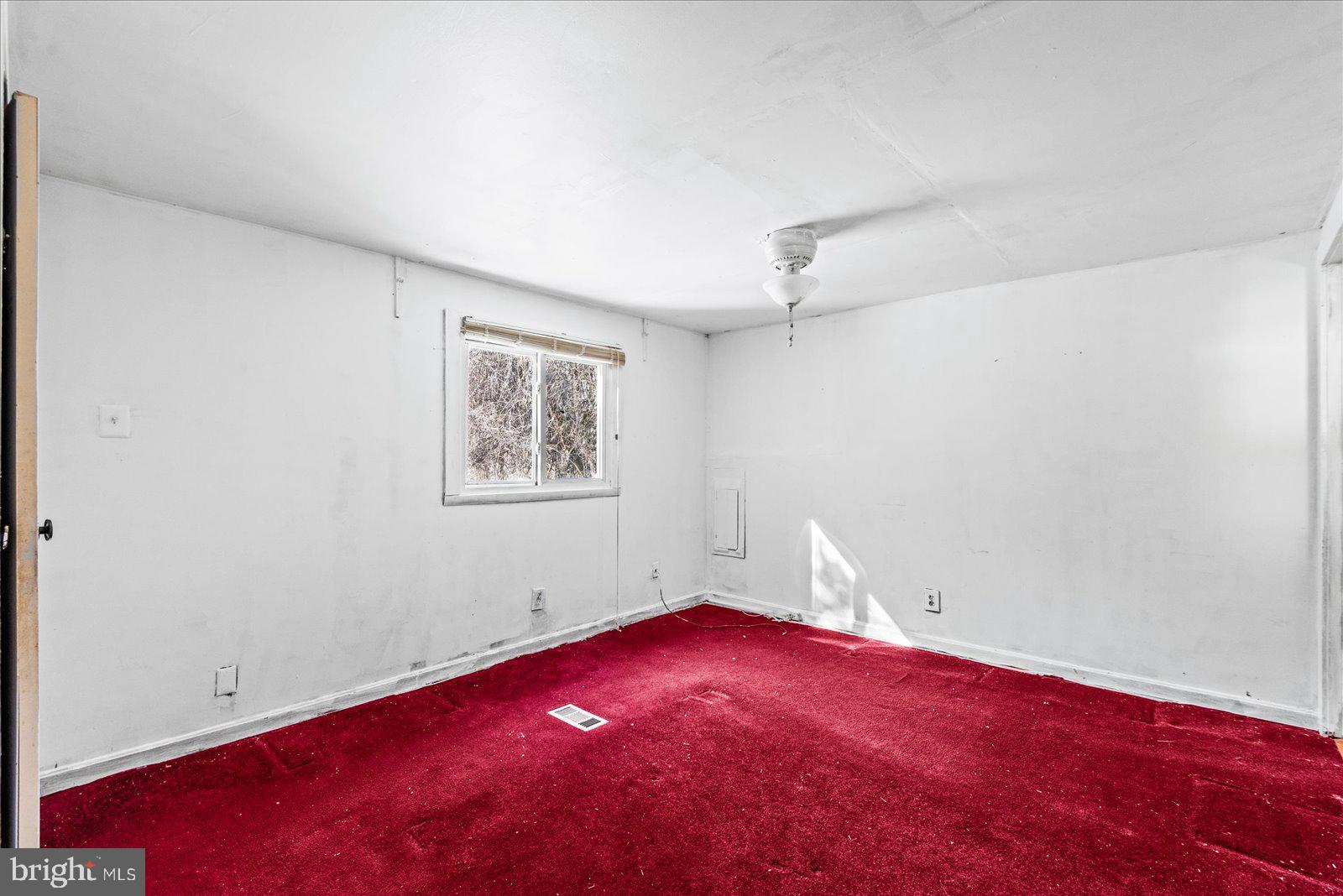 DOE RUN ESTATES - Residential