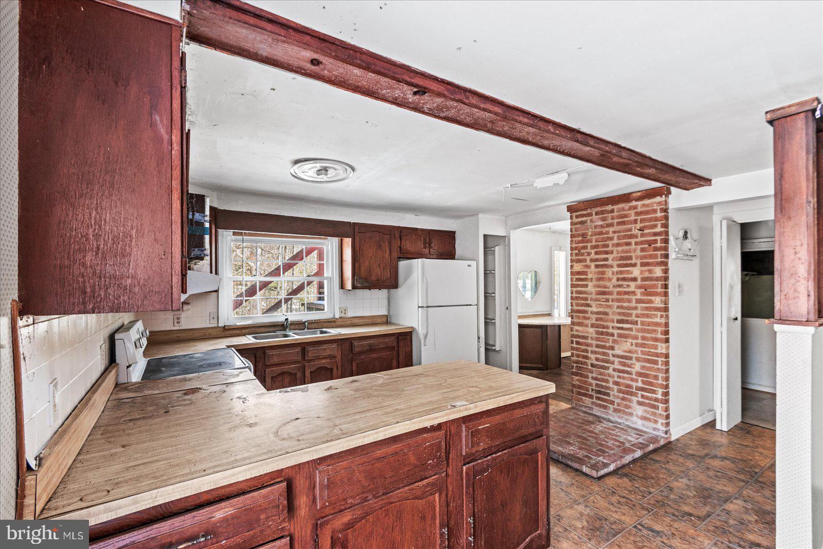 DOE RUN ESTATES - Residential