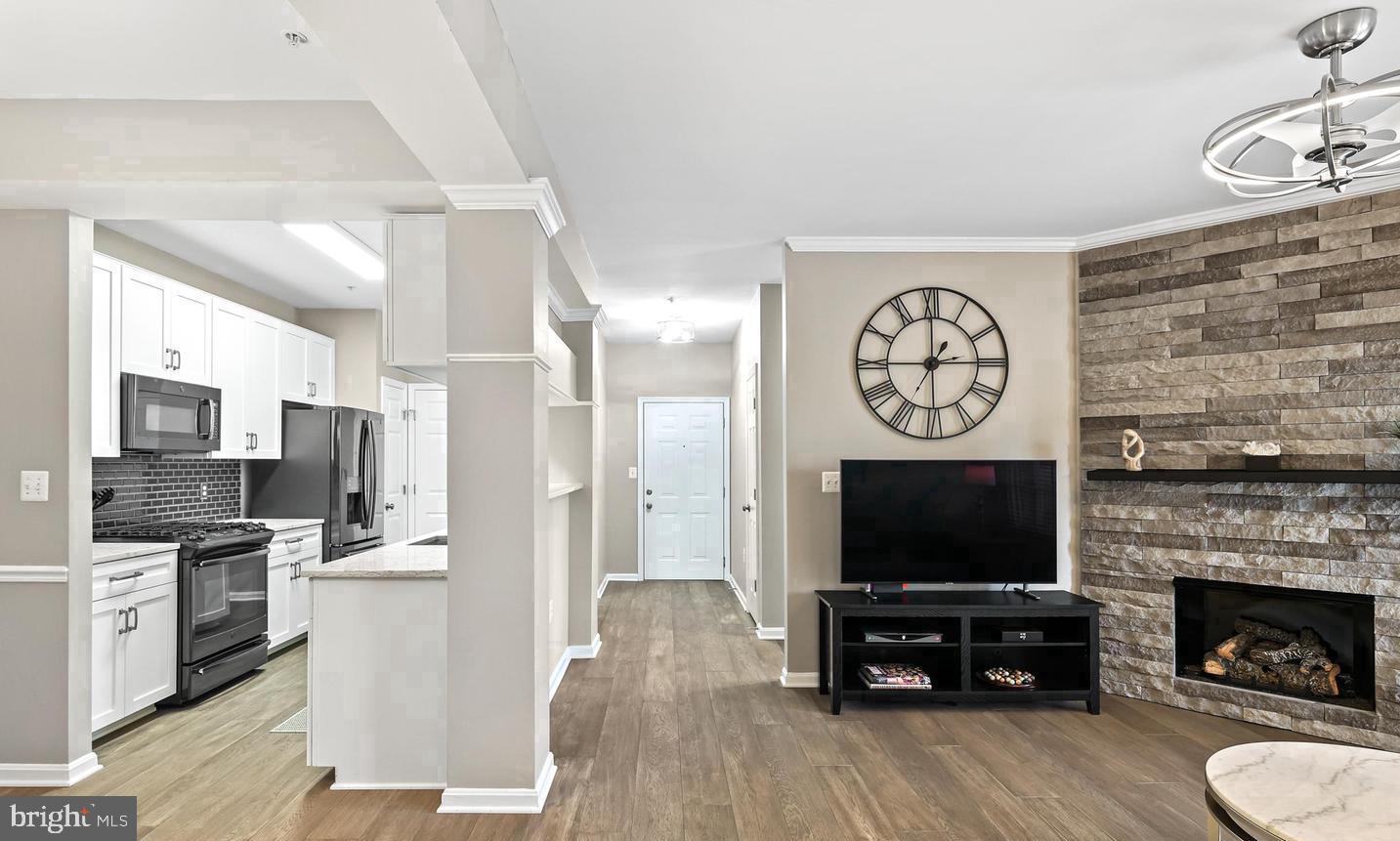 RIVERBEND AT CASCADES - Residential Lease