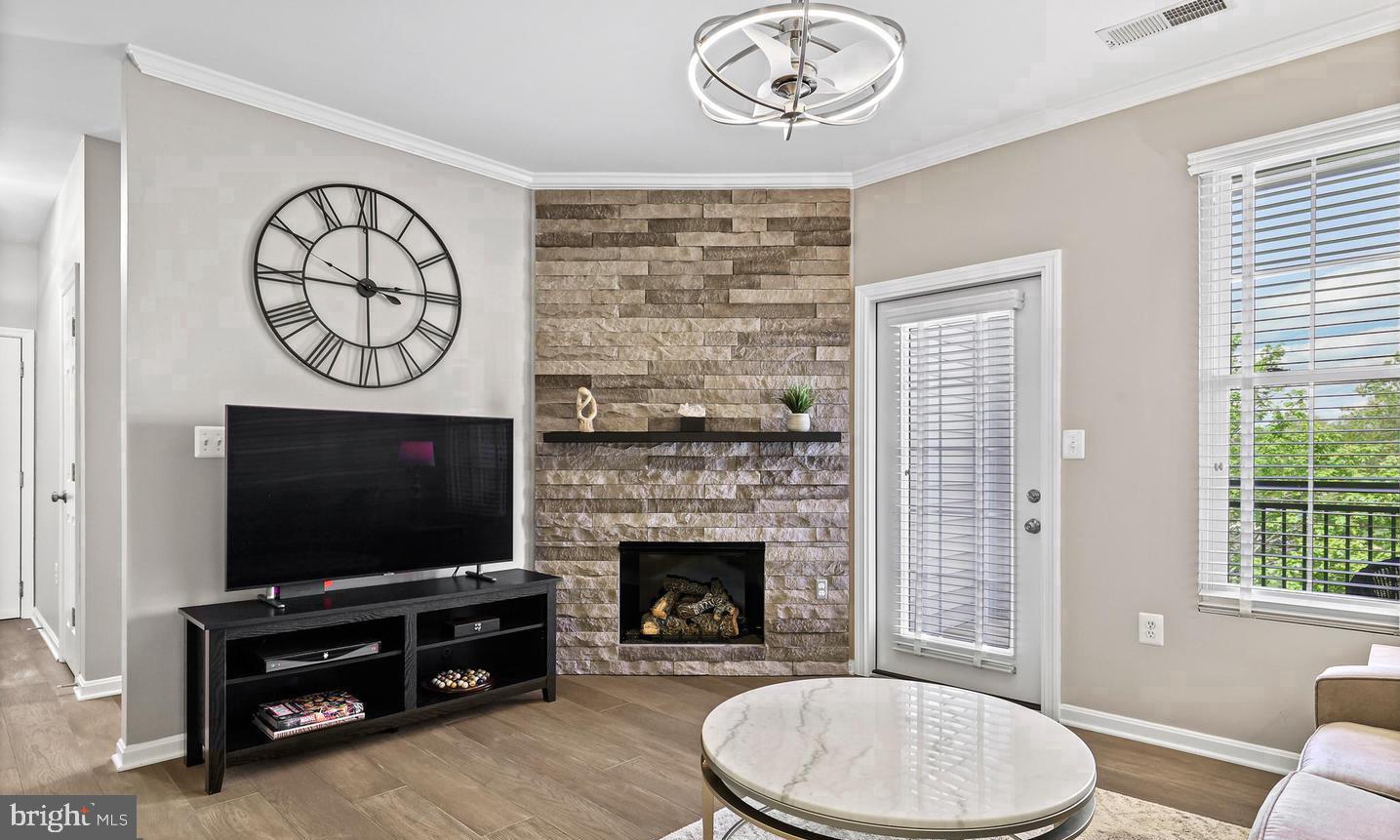 RIVERBEND AT CASCADES - Residential Lease