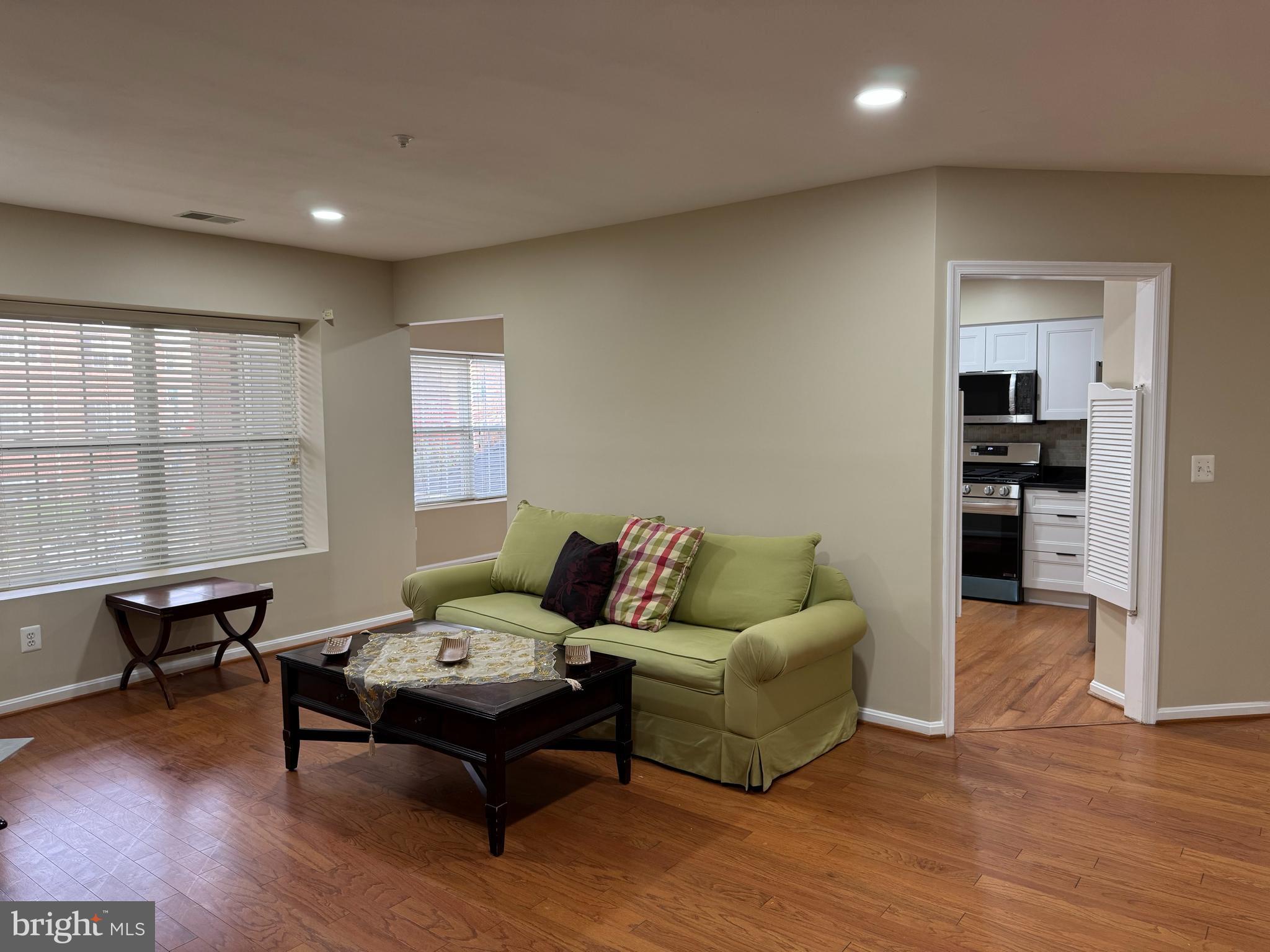 12105 TULLAMORE COURT 204