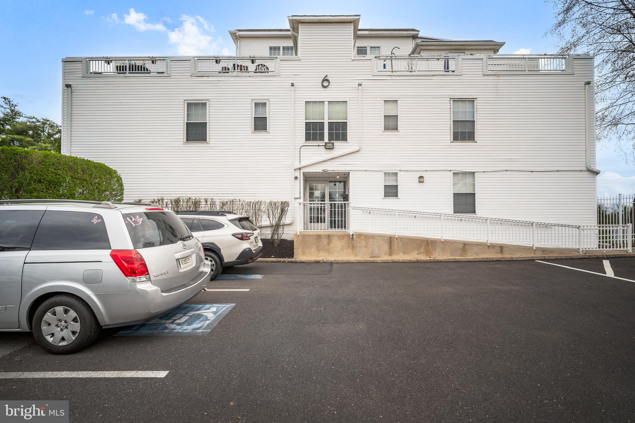 CENTENNIAL STATION - Residential