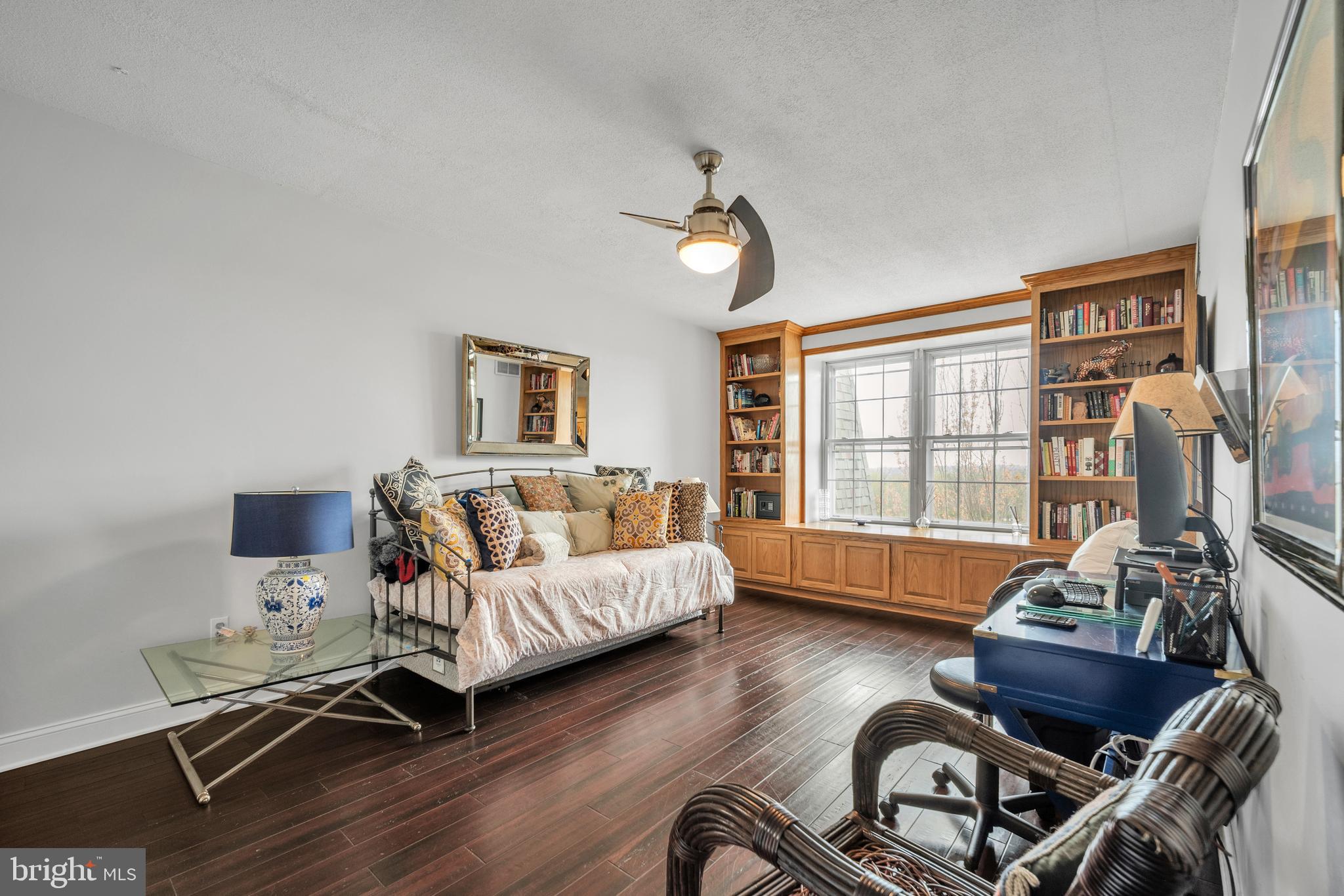 CENTENNIAL STATION - Residential