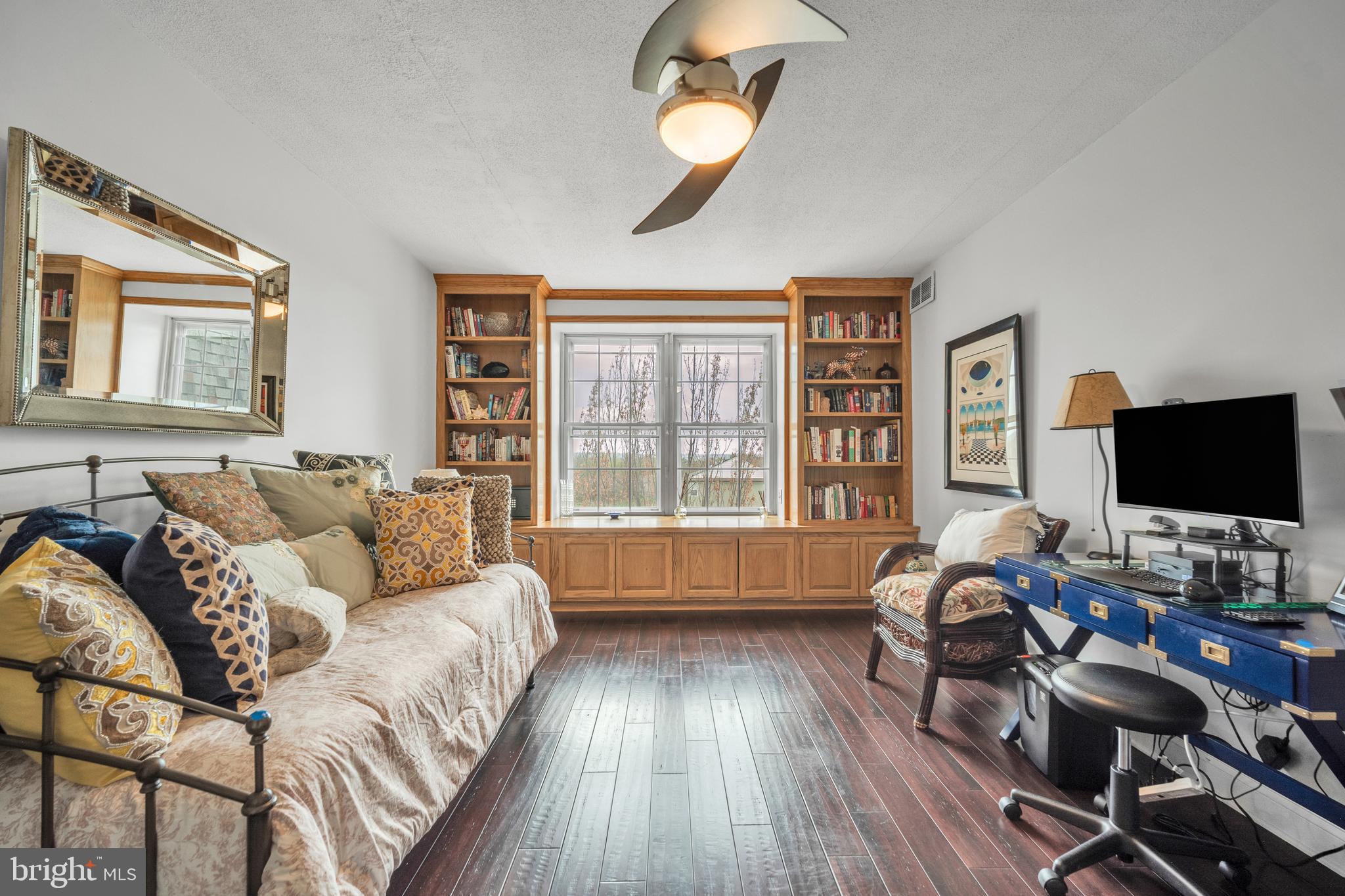 CENTENNIAL STATION - Residential