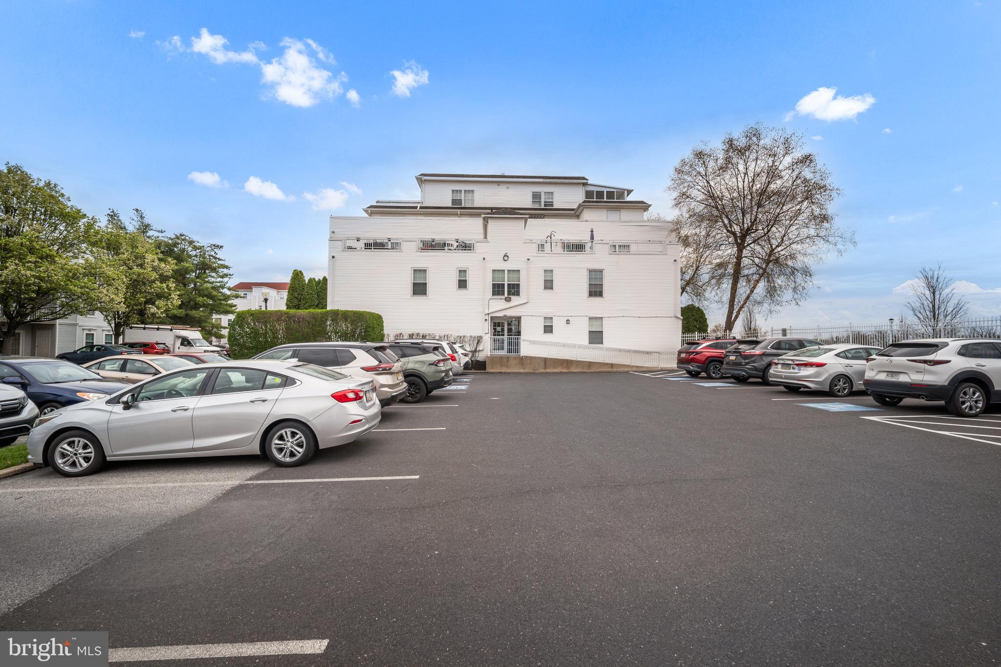 CENTENNIAL STATION - Residential