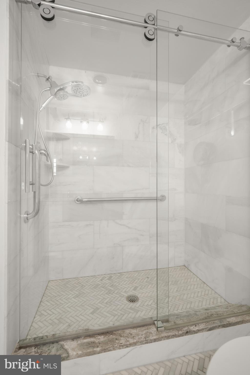 CENTENNIAL STATION - Residential