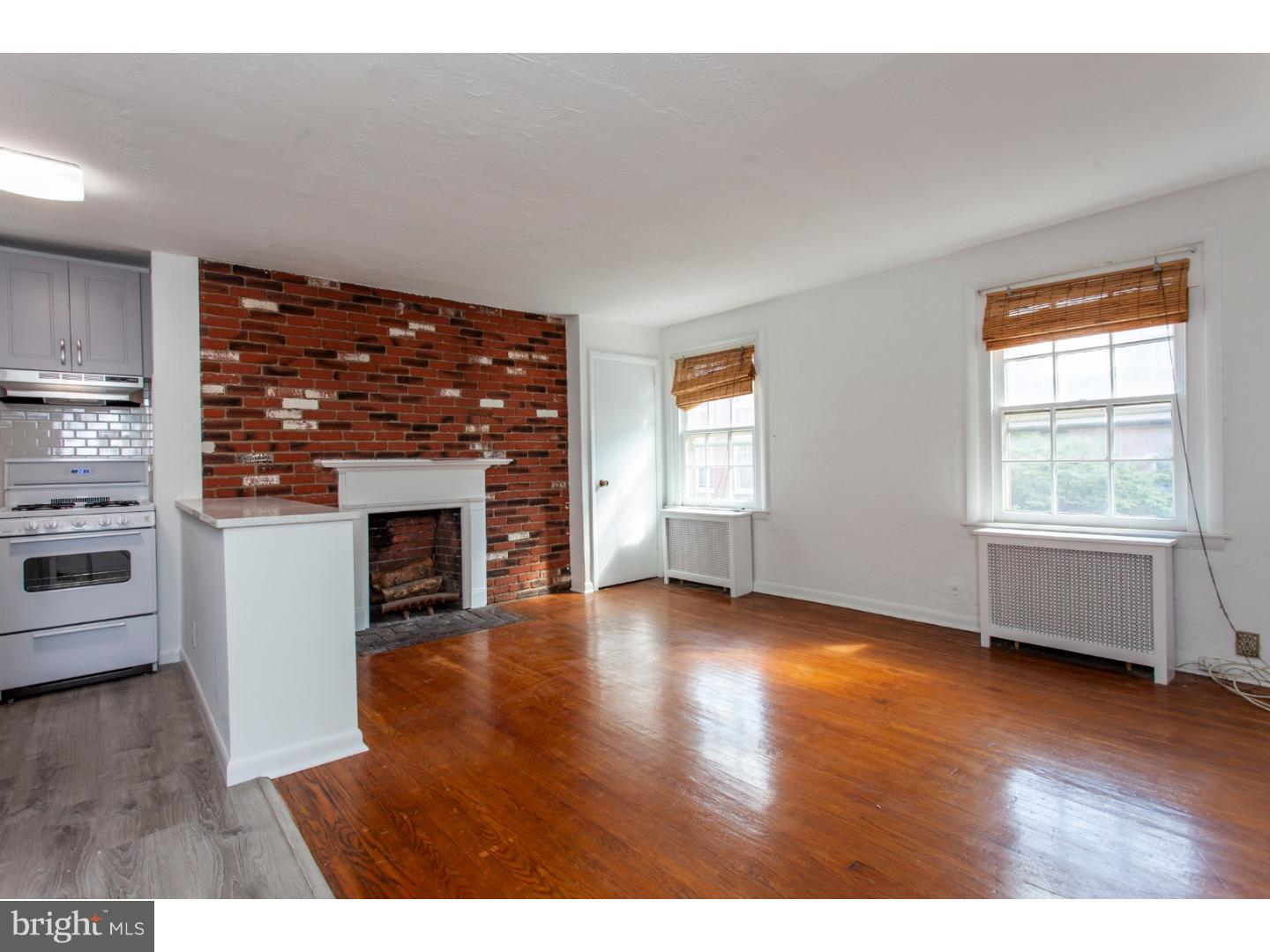 WASHINGTON SQ WEST - Residential Income