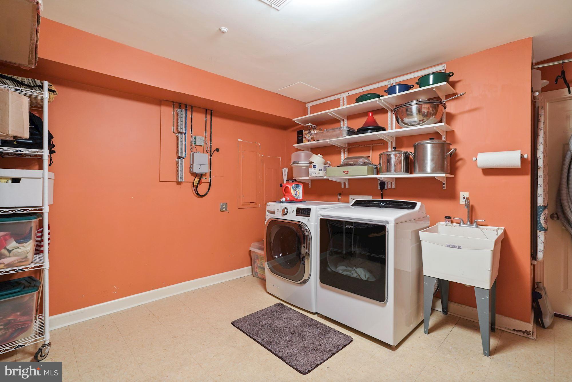 MERRYWOOD ON THE POTOMAC - Residential