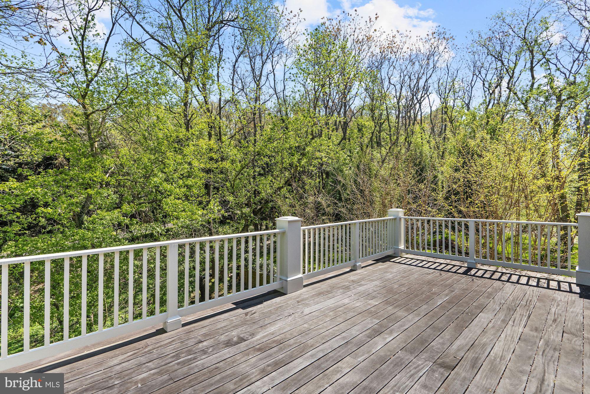 MERRYWOOD ON THE POTOMAC - Residential