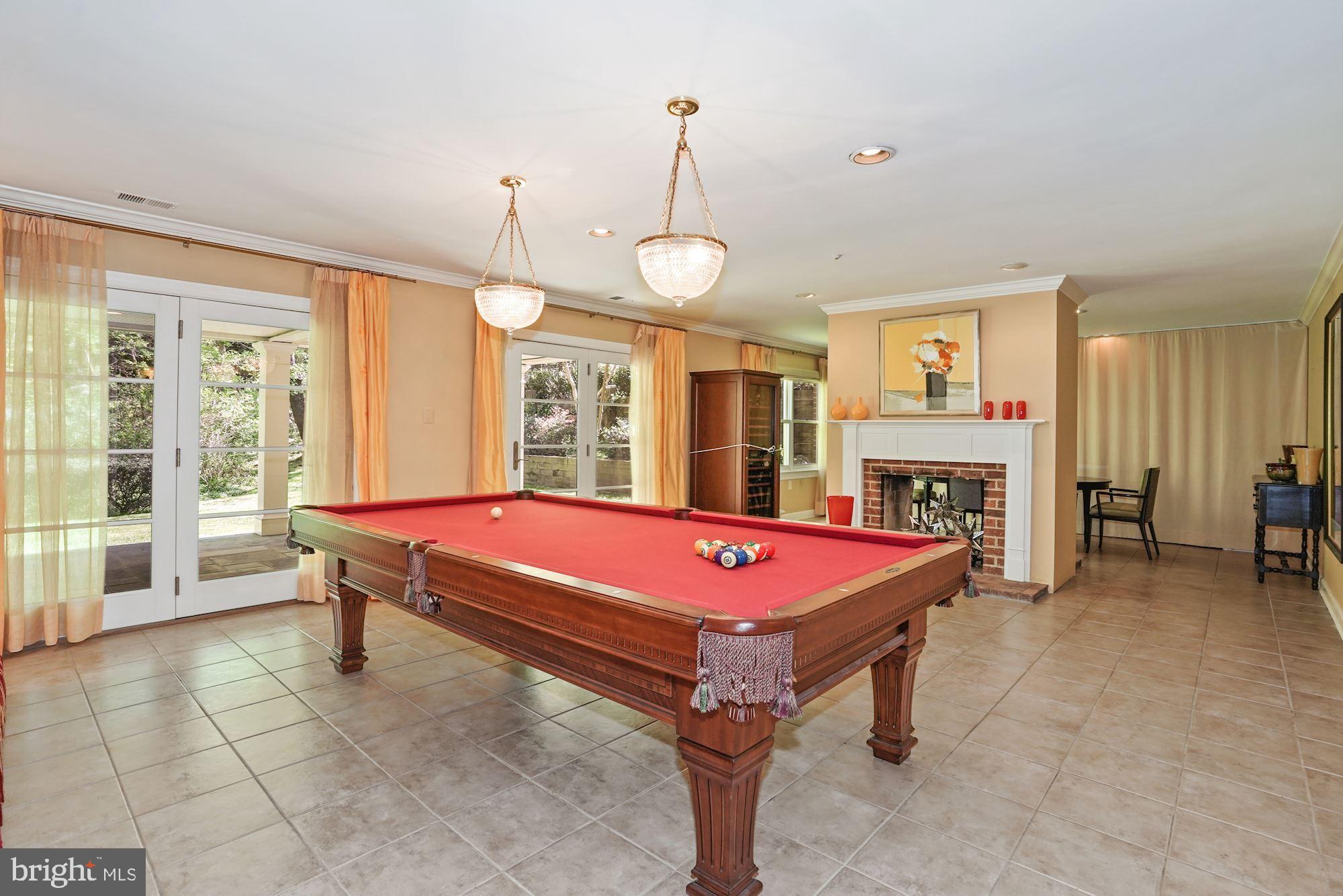 MERRYWOOD ON THE POTOMAC - Residential